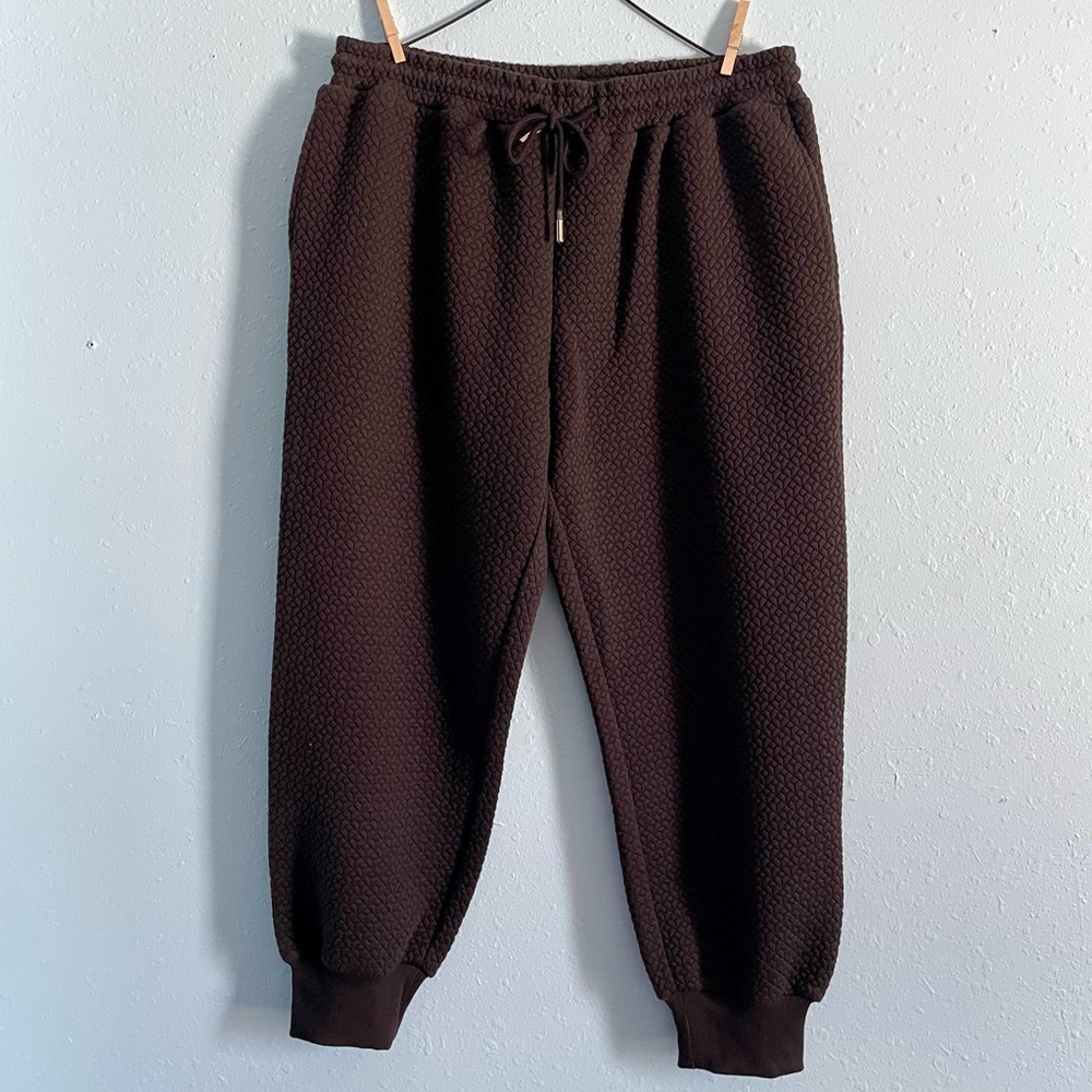 Brown quilted joggers
